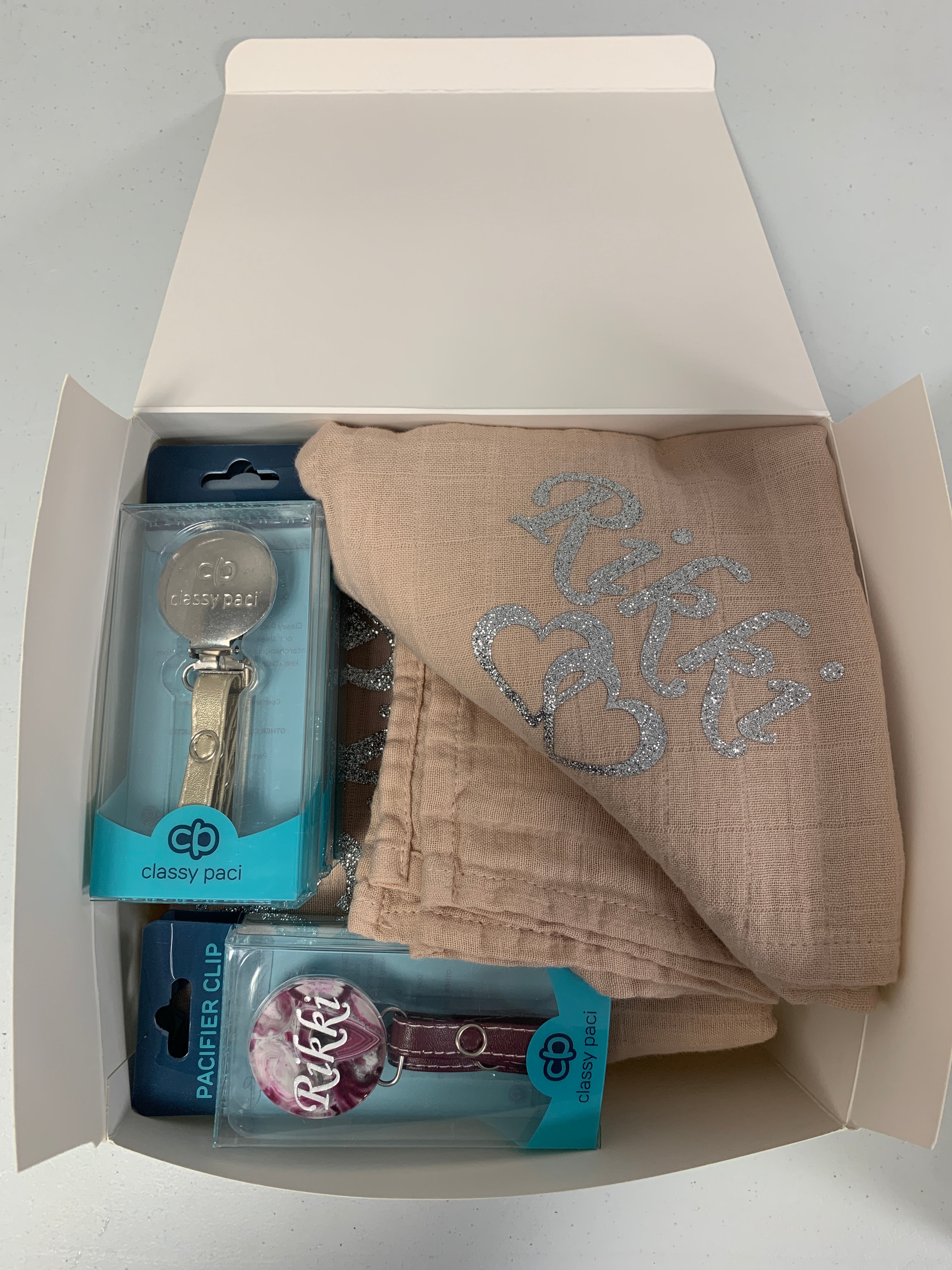SUPREME Baby Gift Box