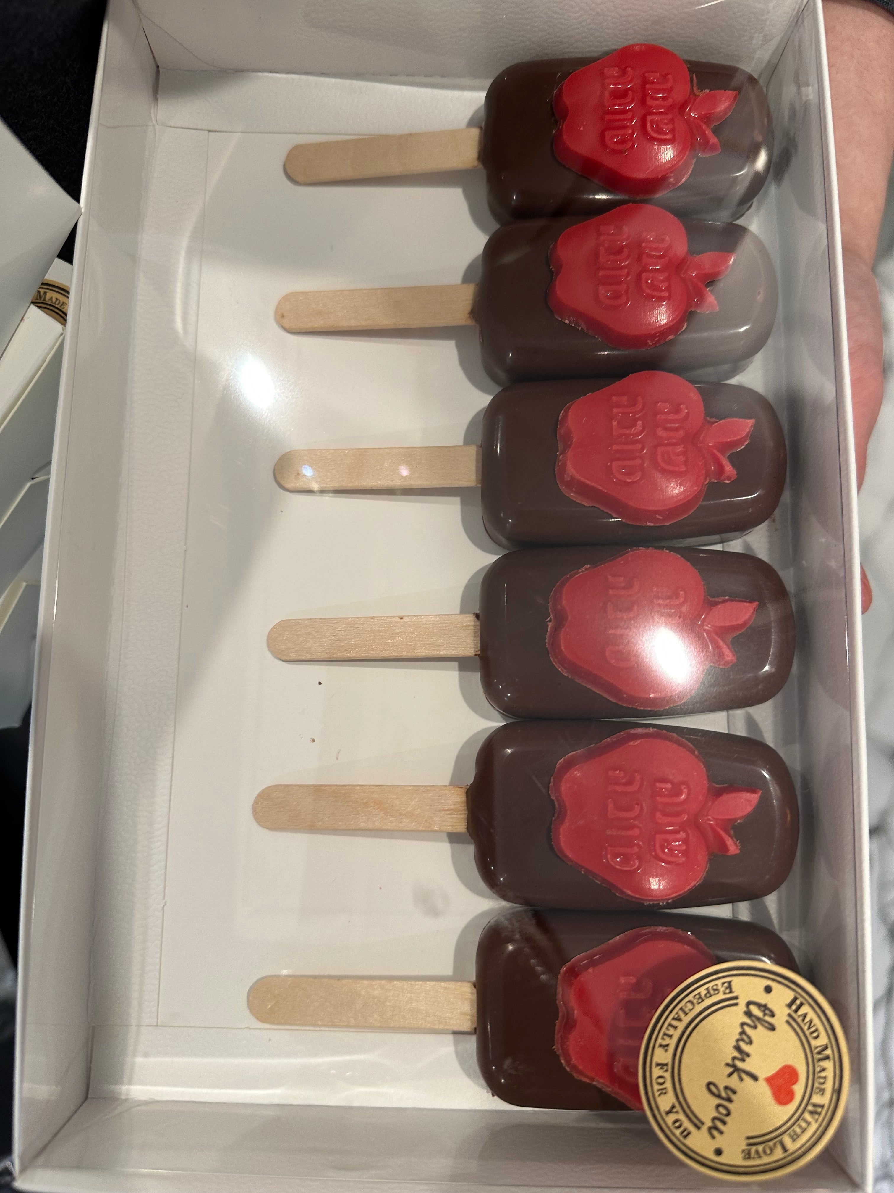 Classy Pops Beehive - Rosh Hashana Chocolates