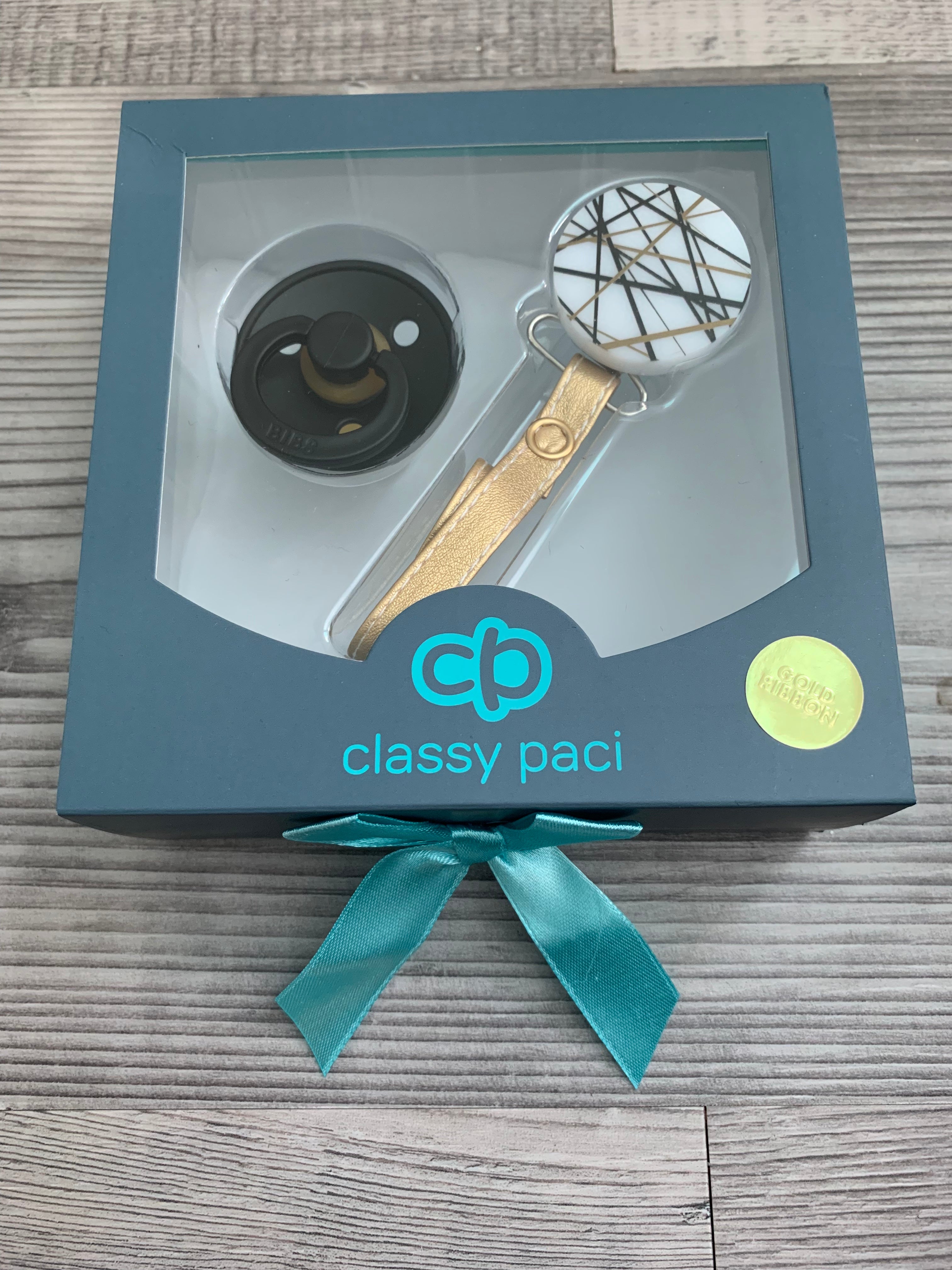 Classy Paci CHIC Gold Mix Round clip with Bibs pacifier GIFT SET