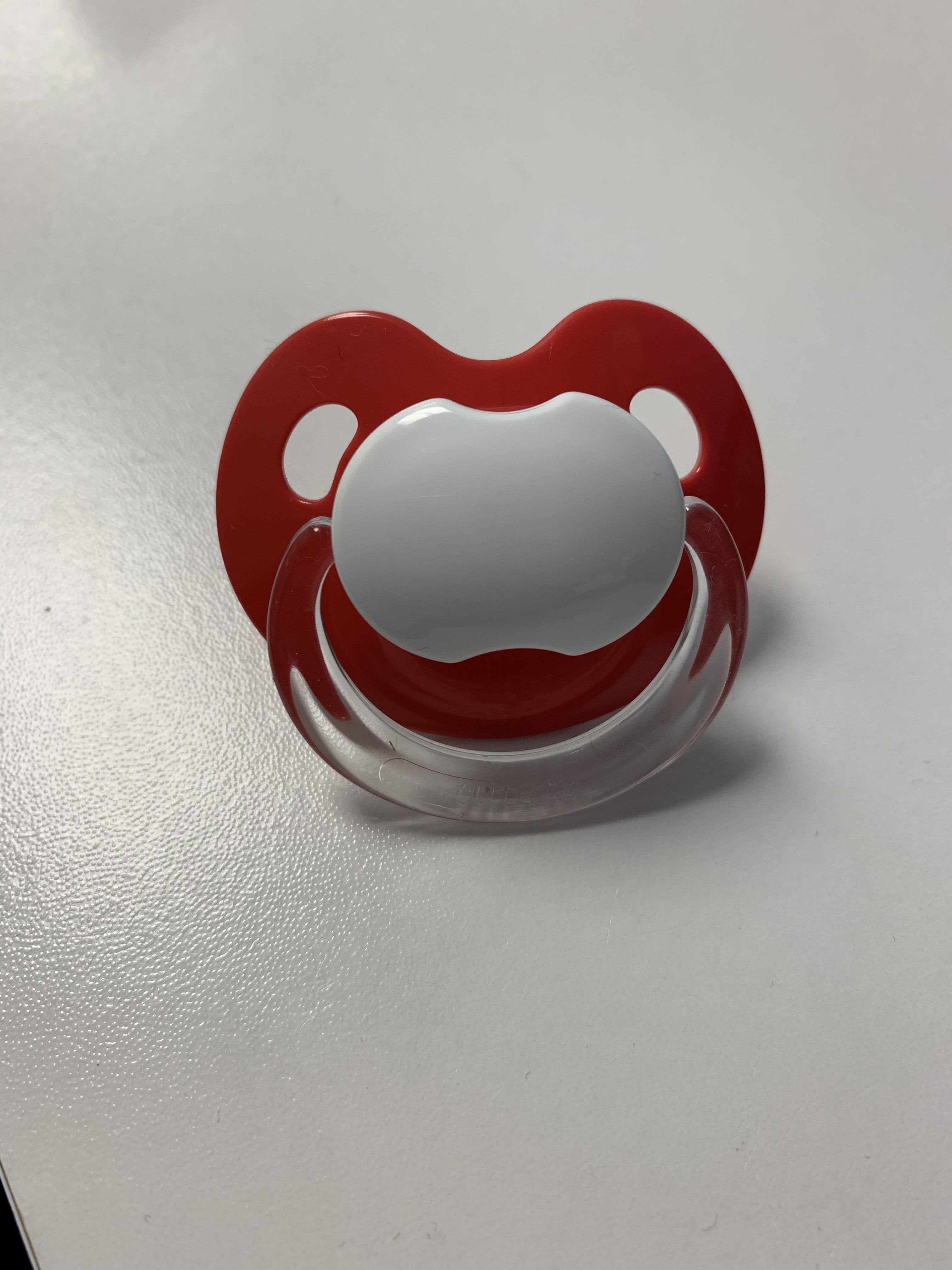 Assymetrical pacifier sale clearance 6+ size